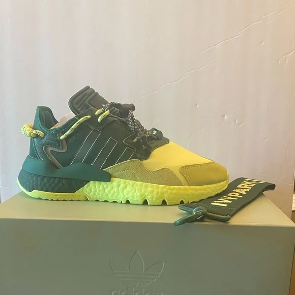 ADIDAS Nite Jogger
Beyonce Ivy Park Dark Green Frozen Yellow - Picture 2 of 10